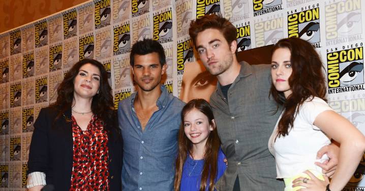 'Fourth Wing' TV Show: Cast Rumors & Everything To Know