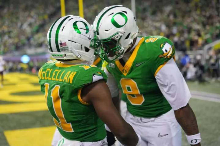 Oregon vs. Washington prediction: Odds, picks, and best bet for Big Ten showdown