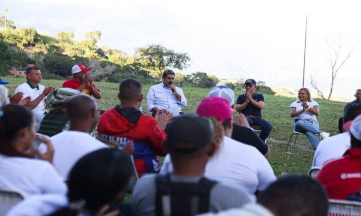 Jefe de Estado: Venezuela crece con democracia directa y verdadera, a pesar de los ataques del imperio decadente 6 de noviembre de 2025 | País "Nada ni nadie nos va a sacar de nuestro centro, porque e