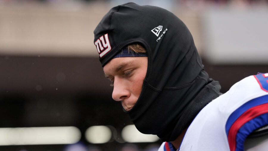 Jaxson Dart Concussion Sparks Controversy Around Brian Daboll, Giants