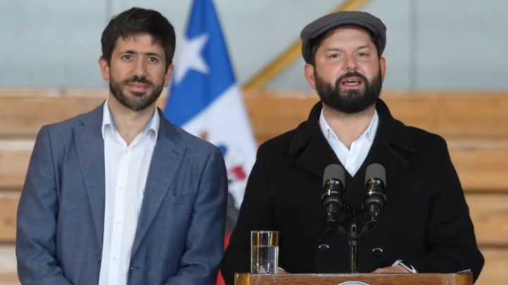 Presidente Boric tras votar: "Lo que se juega hoy es seguir profundizando nuestra democracia"