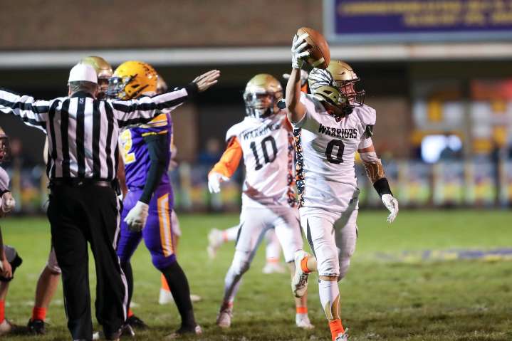 Live high school football updates from MHSAA district playoffs in Michigan