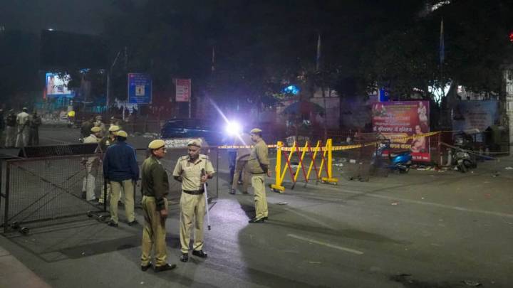 Delhi Police urges travellers to arrive early at stations, airport amid heightened security