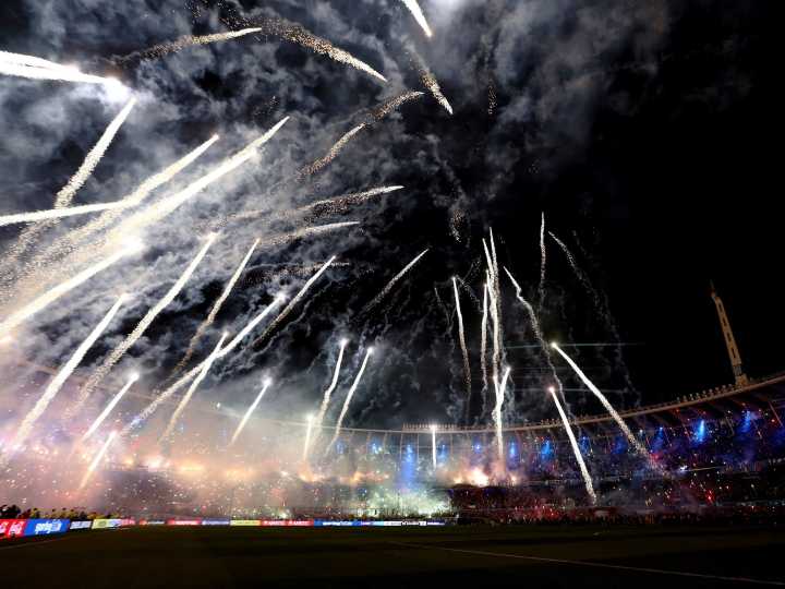 Racing recibió una dura sanción por los fuegos artificiales del recibimiento ante Flamengo por la Libertadores
