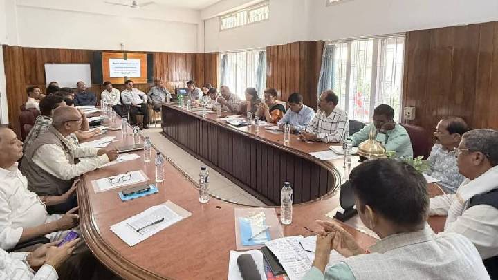 Animal Husbandry and Veterinary department reviews Swine Fever outbreak, plans stronger awareness drive