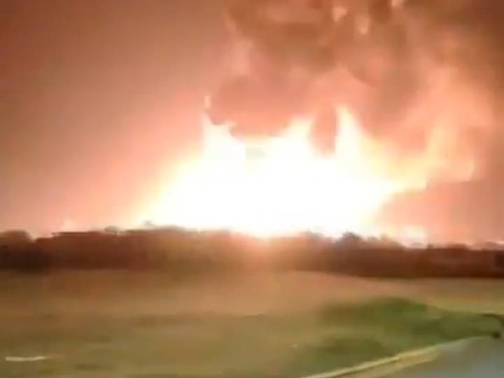 Los impresionantes videos y las fotos del incendio en Spegazzini: así se sintió la fuerte explosión