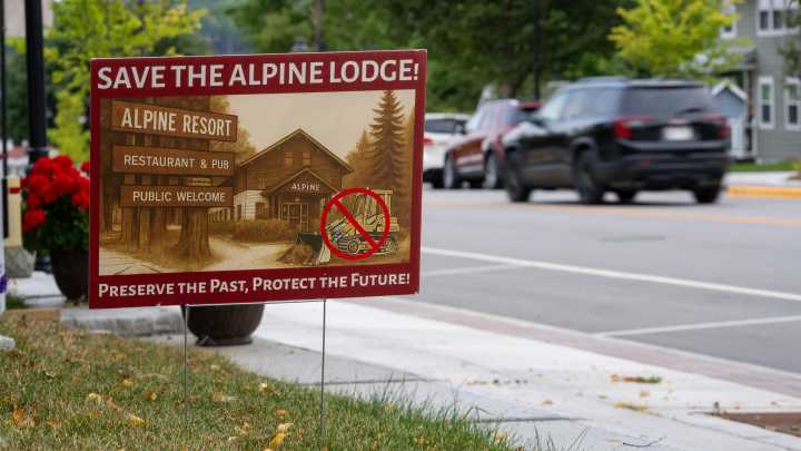 Door County property owners try saving historic Alpine Lodge