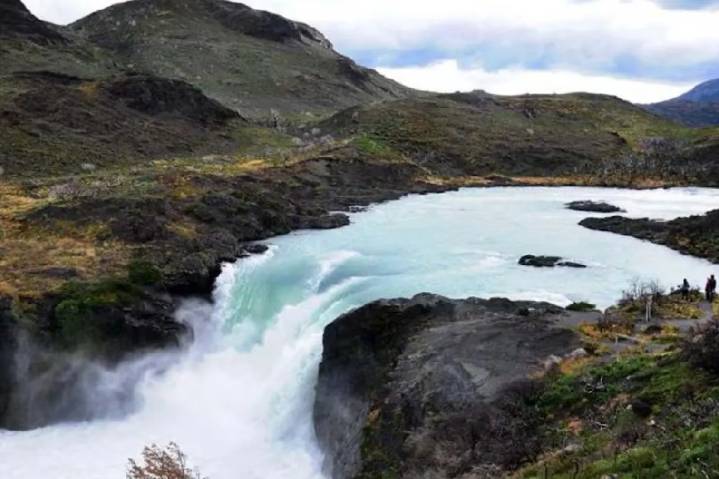 Mueren dos mexicanos en expedición a glaciares de Chile