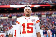 Chiefs, Patrick Mahomes Dealt Concerning News Before Broncos Game