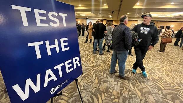 Sio Silica holds open house amid 2nd effort to get sand-mining licence in RM of Springfield