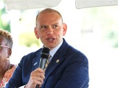 Toledo Mayor Wade Kapszukiewicz has big early lead over challenger Torres