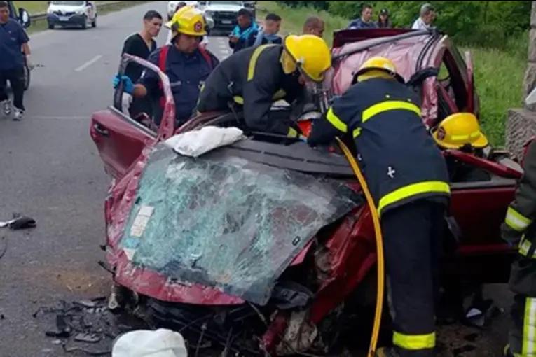 Murió un hombre y hay otro herido en grave estado tras violento choque en la ruta 36