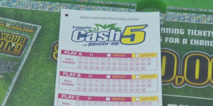 Windsor man wins $150k jackpot using spare change
