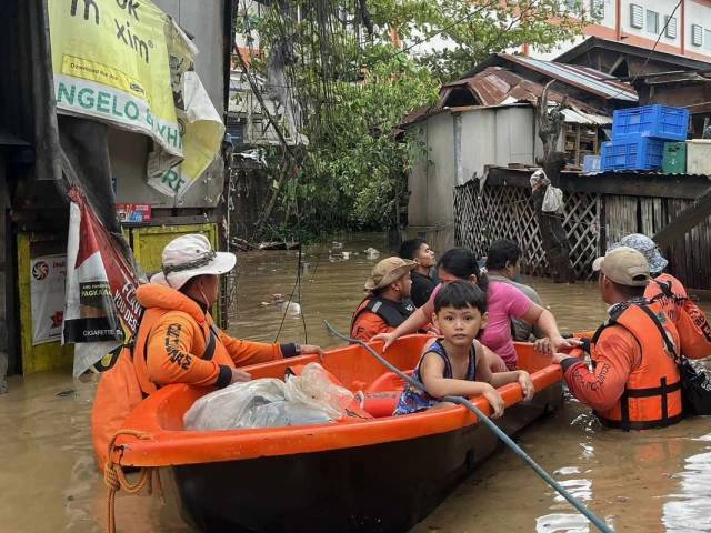 Over 40 dead as Typhoon triggers massive floods in central Philippines