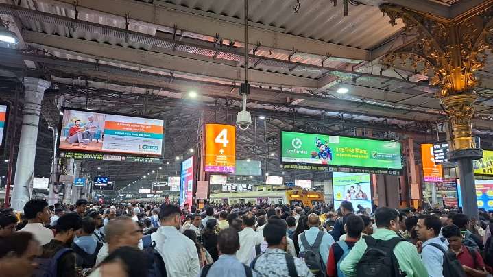 Mumbai: GRP Probes Fatal Sandhurst Road Incident; Questions Raised Over Coordination During Railway Employees' Strike