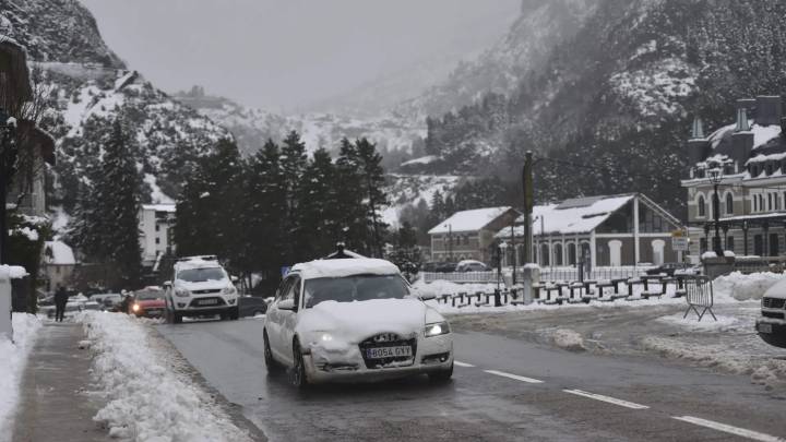 Alerta amarilla en Aragón por nieve y fuertes vientos: lluvias y temperaturas bajo cero