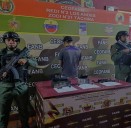 Llevaba accesorios de armas de fuego ocultos en una caja de encomiendas