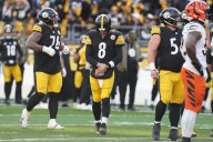 Steelers QB Aaron Rodgers being evaluated for a left hand injury