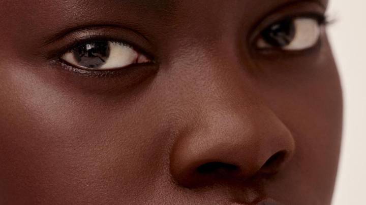 These Setting Powders Blur Like a Beauty Filter