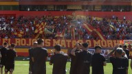 Unión Española entrenó con su hinchada antes de duro desafío contra Everton