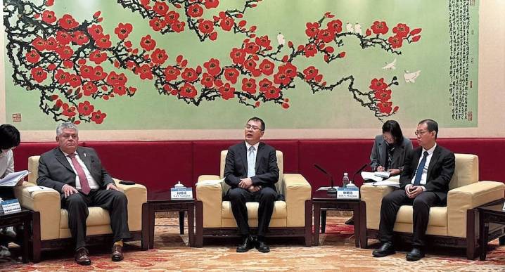 Universidad Católica de Santa María de Arequipa: Fortalecen alianzas con China y Francia