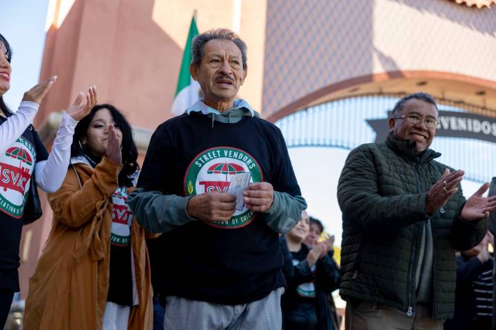 Street vendors receive financial assistance