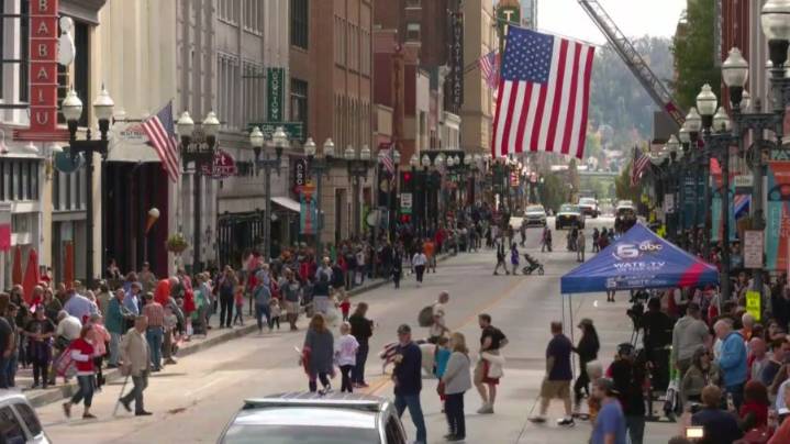 100th annual Knoxville Veterans Day parade to honor those who served