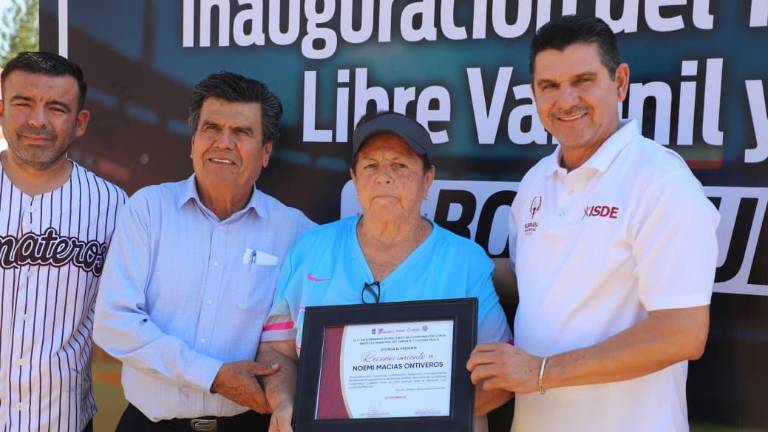 Mocorito inaugura Torneo Estatal de Softbol Bola Puesta con homenaje a Noemí Macías Ontiveros