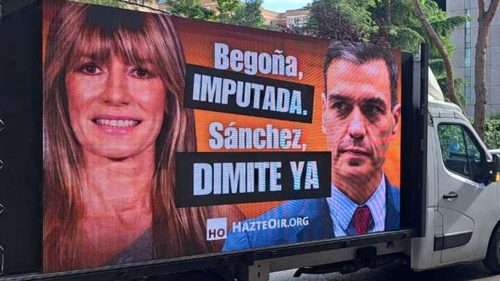 El PSOE pincha en el Supremo por el camión de Hazte Oír contra Sánchez y Begoña Gómez