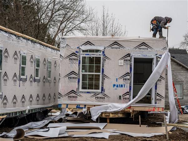 ‘Good things happening’: Old South End community welcomes 2 new modular homes
