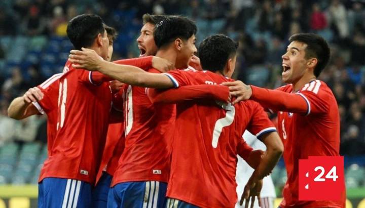 Los jugadores que no sumaron minutos en victorias de Chile ante Rusia y Perú