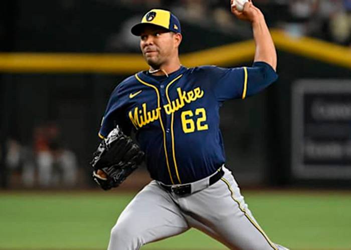 José Quintana no seguirá en los Cerveceros, ahora es agente libre