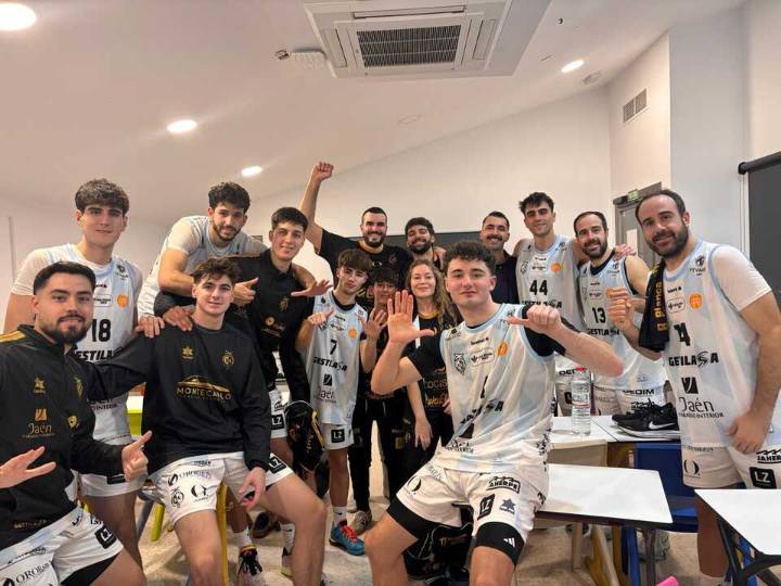 El Jaén FS Baloncesto amarra el sexto triunfo consecutivo con sufrimiento final