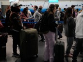 U.S. flight cancellations, delays expected to persist