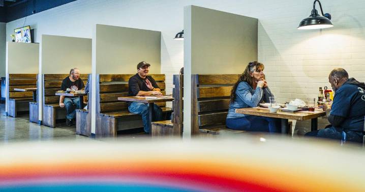 Smothered Brunch opens inside Bosque Brewing’s West Side location in creative experiment