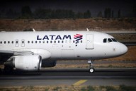 Pilotos de Latam anuncian huelga a partir de esta medianoche