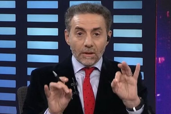 ¿Qué tendrá que ver? Majul relacionó el descarrilamiento del Sarmiento con el baile de Cristina en el balcón