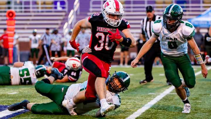 Gabe Harrison, Addix Sutton lead Franklin football to…