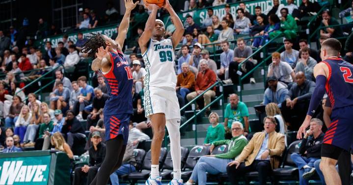 Curtis Williams perfect from floor as hot-shooting Tulane handles Samford in hoops opener