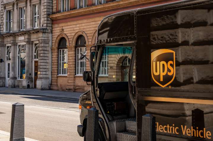 UPS sorprende al mercado: las verdaderas razones detrás de los recortes masivos de empleos en 202