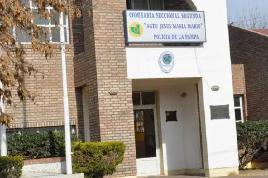 Robó una mochila, pagó en una panadería y la policía lo detuvo