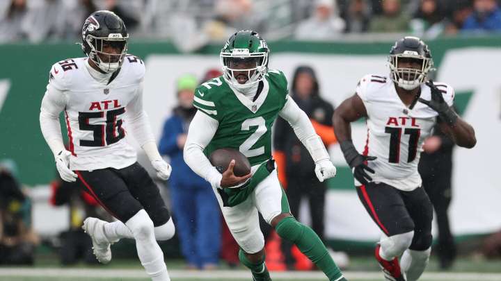 Falcons, Jets tied 7-7 at halftime