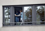 Los hogares se enfrentan a multas de 50.000 euros si no evalúan los riesgos de sus empleadas