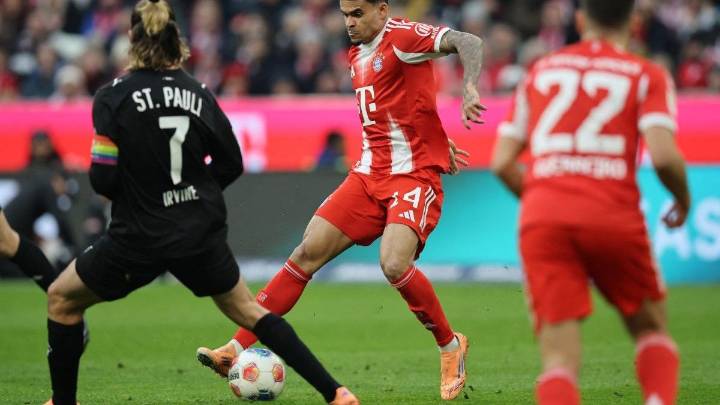 Luis Díaz y un pasegol surrealista con el Bayern: cayó en el área y sacó una asistencia imposible