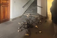 Funcionario del Ministerio del Interior resultó herido tras desplome de candelabro en La Moneda