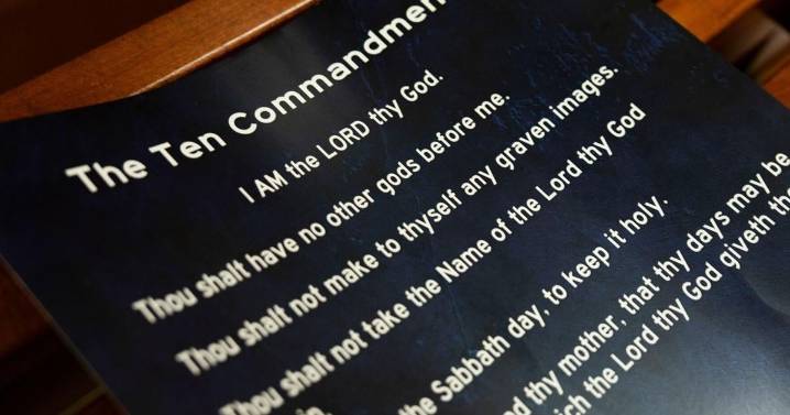 Texas judge temporarily blocks law requiring ten commandments in schools
