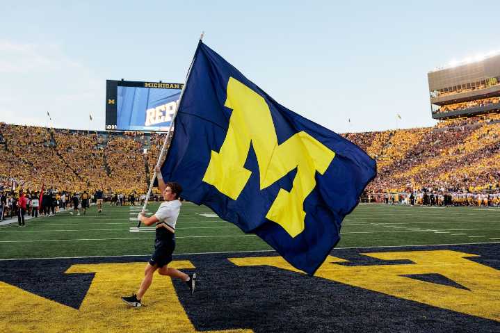 Michigan recruiting: 4-star QB commit totals 5 TDs in comeback victory