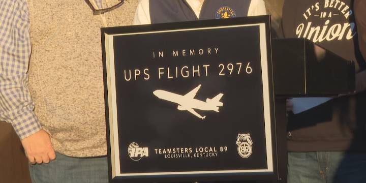 Teamsters union vigil honors victims of Louisville plane crash