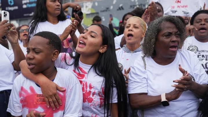 Protesters call for governor's resignation after Rio's deadliest police raid