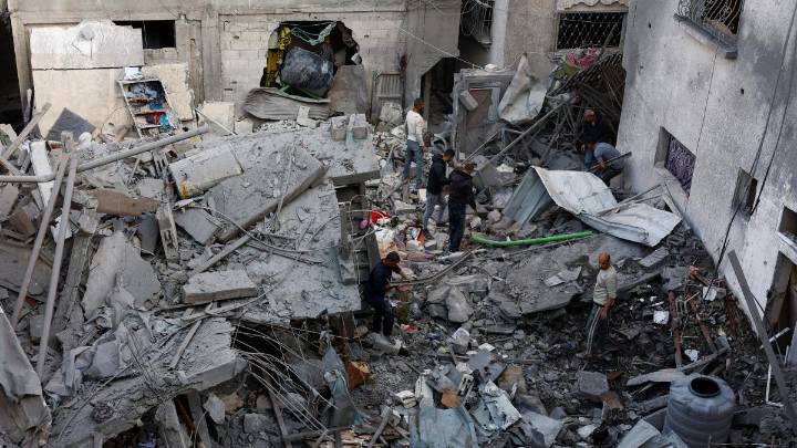 Ninguna guerra contra la poesía, por Llucia Ramis